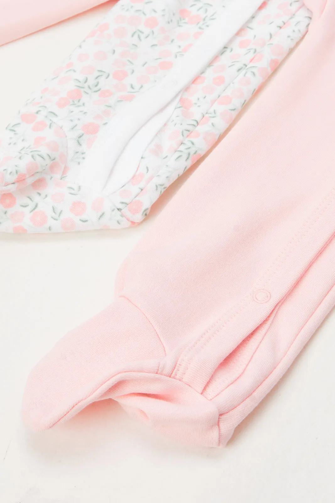 Baby Pink And White Printed Sleepsuit Set (Pack of 2)