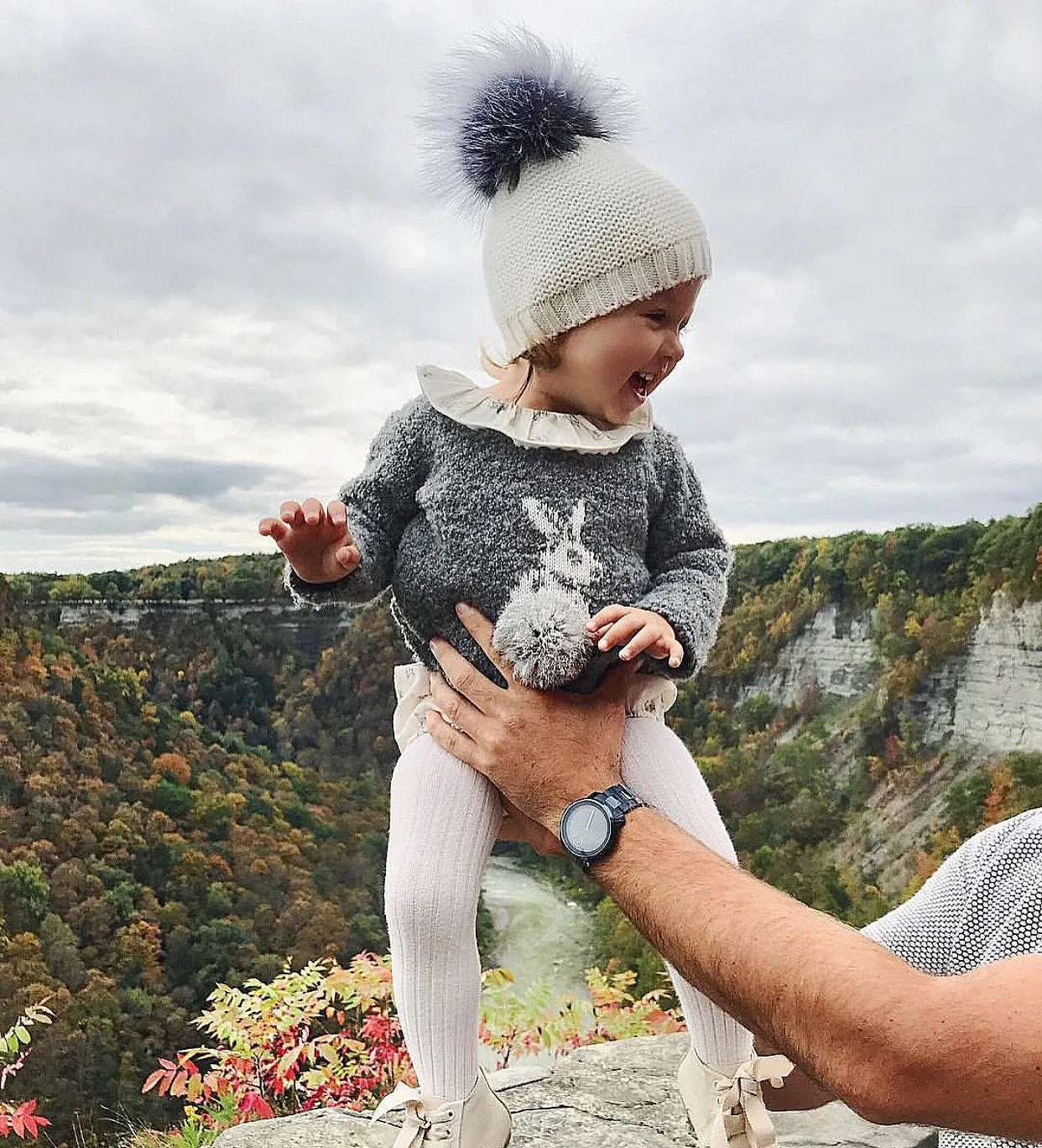 MILOVES Signature Single Pompom hat with Silver fur pompom.