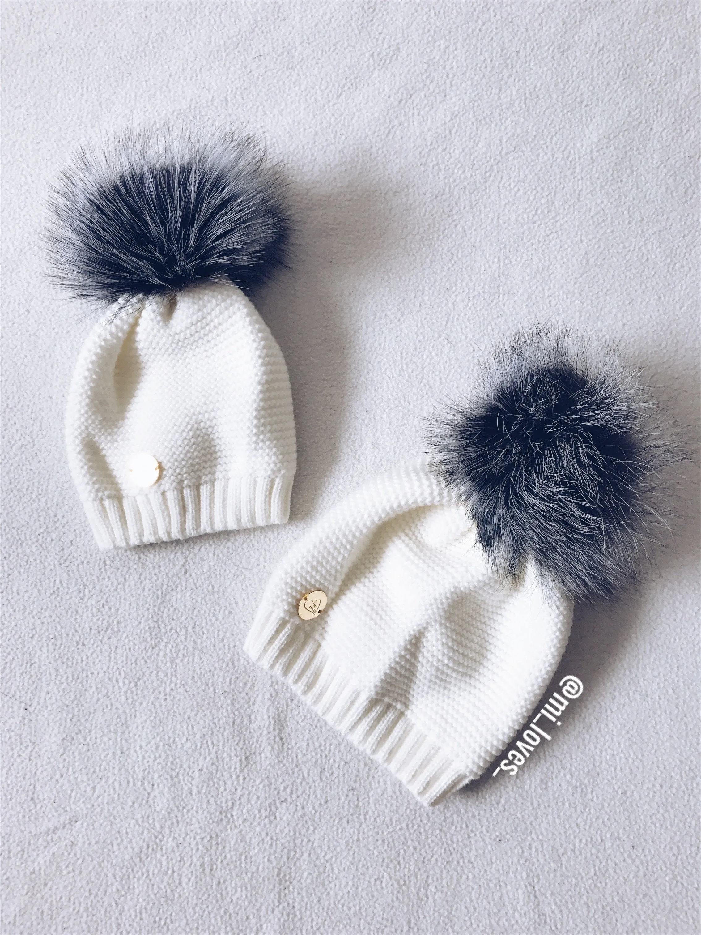 MILOVES Signature Single Pompom hat with Silver fur pompom.