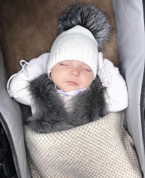 MILOVES Signature Single Pompom hat with Silver fur pompom.