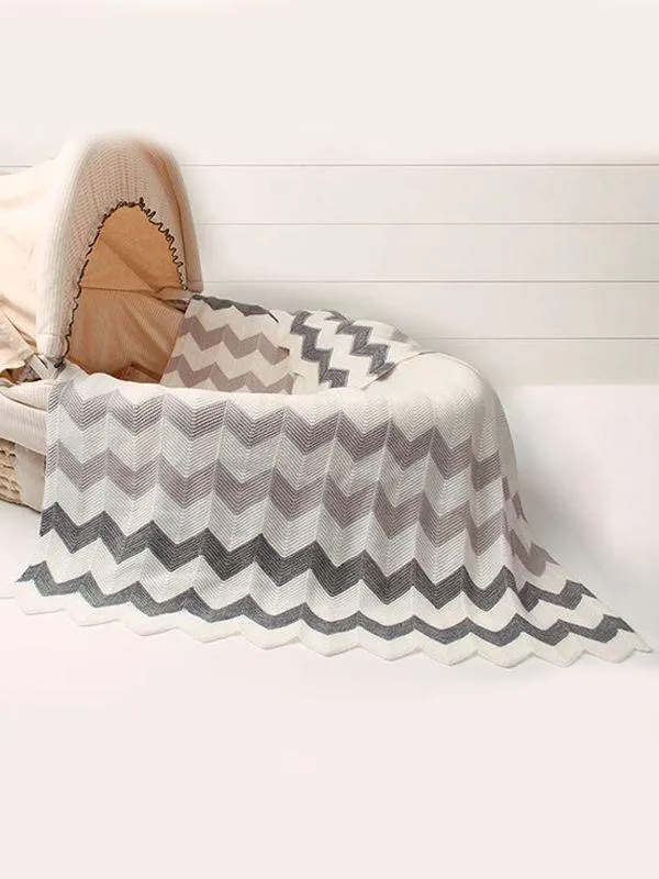 Rhombus Plaids Warp Knitted Acrylic Blanket