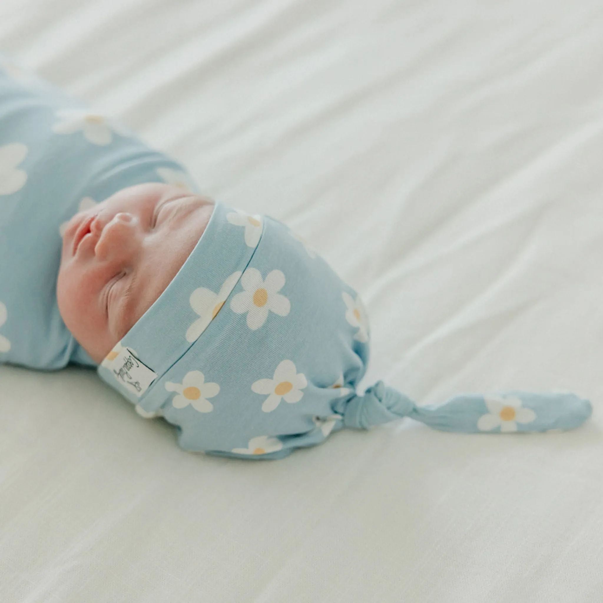 Top Knot Hat - Della